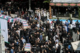 تشییع پیکر ۱۳۵ شهید گمنام دفاع مقدس