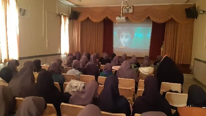 اکران‌های سیار کمبود سالن‌های سینمایی در چهارمحال‌و‌بختیاری را رفع کرد