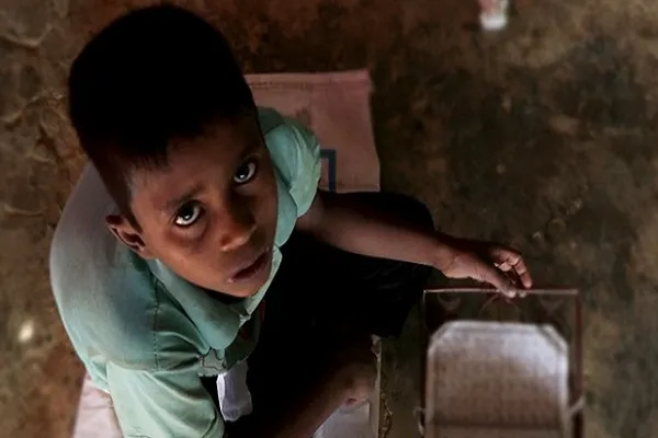 Bangladeş, Arakanlı Müslüman çocukların eğitimini engelliyor