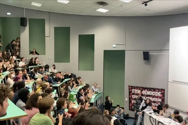 French Students Rally for Termination of Academic Ties with Israeli Regime