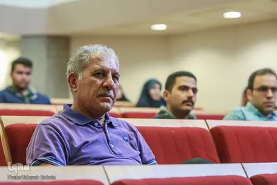 نشست رونمایی از کتاب «کلمات طاهر»