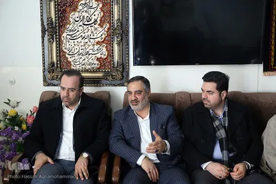 حضور کاروان قرآنی انقلاب در منزل زینب ابن علی حافظ کل قرآن و رتبه 4 کنکور سراسری رشته روانشناسی