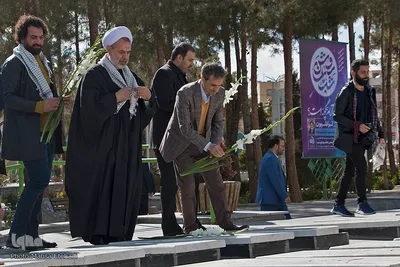 افتتاحیه معنوی جشنواره فیلم فجر در اصفهان