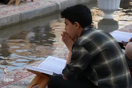 جزء‌خوانی قرآن کریم در چهارباغ اصفهان