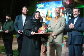 راضیه تجار در اختتامیه دهمین دوره هفته هنر انقلاب اسلامی