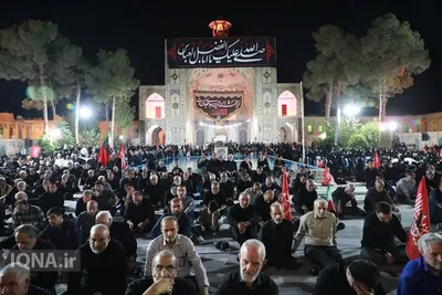 آئین بزرگداشت ولی‌امر مسلمین و مرجع شیعیان جهان حضرت آیت‌الله العظمی امام سیدعلی حسینی خامنه‌ای(ره) و شهدای خانواده رهبر معظم انقلاب در مسجد امام خمینی(ره) سمنان