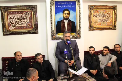 محفل انس با قرآن کاروان قرآنی انقلاب در منزل قاری شهید منا، مهاجر الی الله محسن حاجی حسنی کارگر 