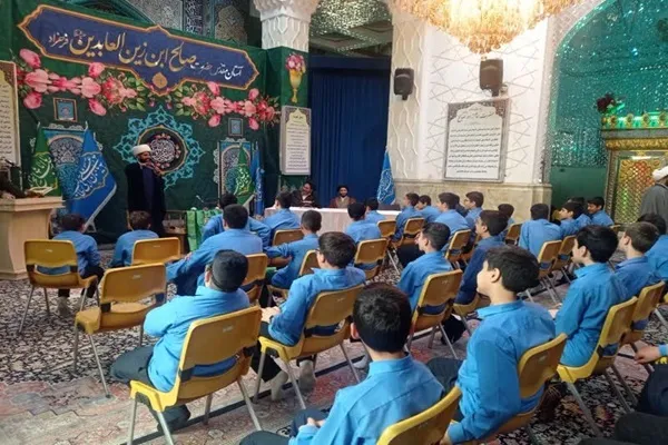 اولین محفل قرآنی رمضانی پسران در امامزاده صالح (ع) فرحزاد برگزار شد