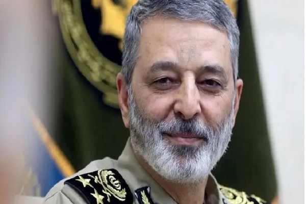 اسلامي انقلاب د نړۍ دوه قطبي نظام له چلینج سره مخامخ کړ