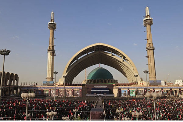 Official Start of the Historic Public Farewell Ceremony for the Martyred Leader The official farewell ceremony for Iran's martyred leader began today at Tehran's Imam Khomeini Mosalla.