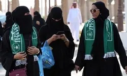 سعودی عرب میں خواتین کو والد یا مرد سرپرست کے بغیر زندگی گزارنے کی اجازت