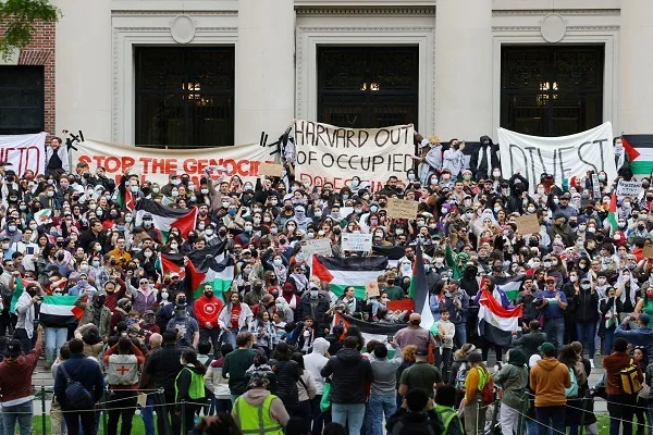 انتقاد دانشجویان طرفدار فلسطین از دانشگاه هاروارد
