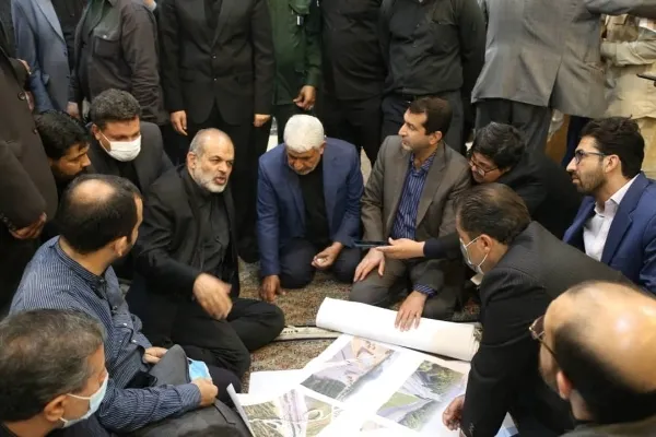 طرح جامع گلزار شهدای کرمان با حضور وزیر کشور بررسی شد
