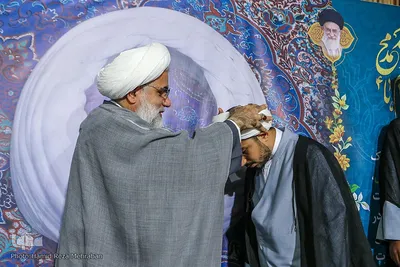 چهارمین آیین عمامه‌گذاری شماری از طلاب و همچنین جشن حفظ کل قرآن کریم گروهی دیگر از طلاب مدرسه علمیه دارالسلام