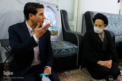 دیدار حجت‌الاسلام عبادی با خانواده شهیدین بذرافکن