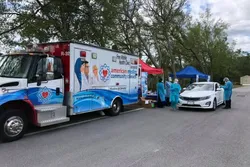 Coronavirus : des médecins musulmans réalisent des tests de dépistage gratuits en Floride