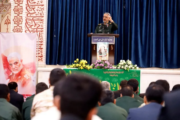 وصیت‌نامه شهید سلیمانی منشور دفاع از انقلاب اسلامی است