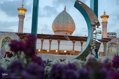 لحظه تحویل سال ۱۴۰۳ در حرم حضرت شاهچراغ(ع)