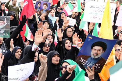 بیعت فرهنگیان شیرازی با سومین رهبر معظم انقلاب اسلامی
