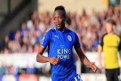 Unterstützung für Moscheebau von nigerianischer Fußballer in Kamerun