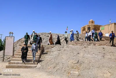 دیدار نماینده ولی فقیه در خراسان‌جنوبی با خانواده شهید عبادی