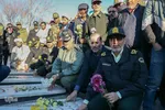 جشن مبعث و گلباران مزار شهدای انقلاب در گلستان شهدای اصفهان