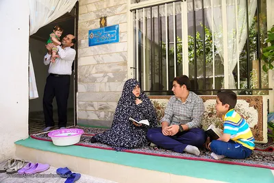 خانواده شیرازی، مادر حافظ ۵ جزء، یوسف حافظ کل و یونس حافظ ۵ جزء قرآن کریم