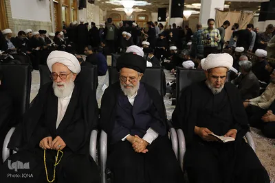 مراسم گرامیداشت رهبر شهید از سوی آیت‌الله مکارم شیرازی
