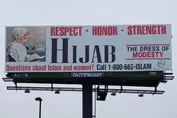 إقبال علی حملة لإرتداء الحجاب في أمریکا