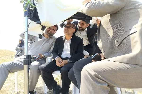 تولید آثار هنری بومی، راهی مؤثر برای ترویج فرهنگ ایثار و شهادت است