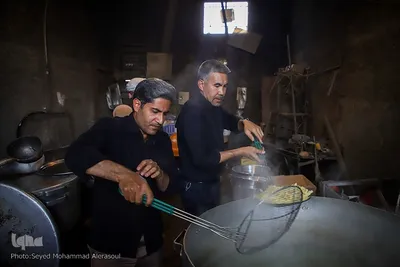 زائران پیاده حرم مطهر امام رضا (ع)