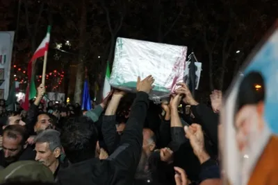 تشییع پیکر شهیدان «احمد میرزاوند» و «مرتضی بهاروند» و بیعت جامعه قرآنی لرستان با سومین رهبر انقلاب