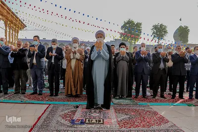 اقامه نماز عید سعید فطردر حرم شاهچراغ(ع)