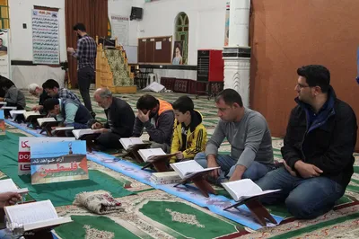 کرسی تلاوت قرآن کریم در حمایت از مردم مظلوم فلسطین‎