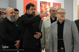 مراسم افتتاحیه نمایشگاه عکس و پوستر «گنج جنگ» در خانه هنرمندان ایران