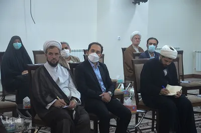 نشست علمی تبیین حقایق و ارزش‌های انقلاب در تبریز