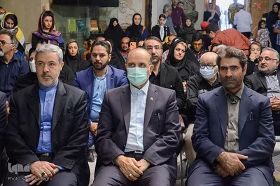 آیین گلباران و شعرخوانی در مزار شهریار ملک سخن‎‎
