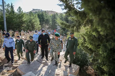 همایش پیاده روی مشترک تیپ 55 هوابرد و کارکنان پایگاه هوایی شهید دوران‎