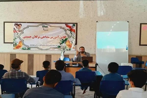 مداحان پرچم‌داران اصلی اشاعه فرهنگ عاشورا در جهان هستند