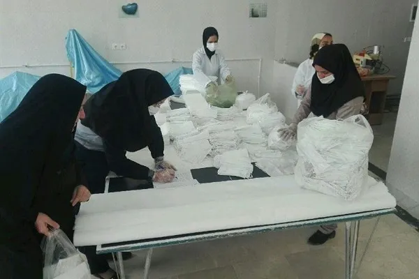 فعالیت ۳۰۰ نفر در ستاد مردمی مبارزه با کرونا فرخشهر