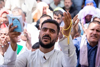 مراسم دعای عرفه در آستان عباسی