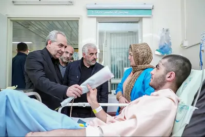 عیادت استاندار آذربایجان شرقی از مجروحان جنگ رمضان