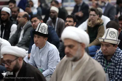 محفل انس با قرآن  شرکت‌کنندگان در مسابقات بین‌المللی قرآن در حرم امام راحل
