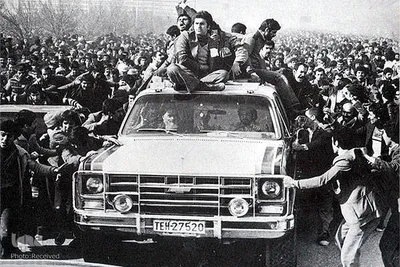 تصاویر بازگشت امام خمینی به ایران