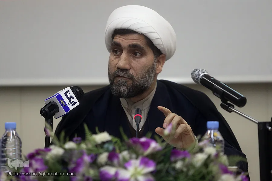تمایز اعتقاد و تفکر؛ خلط نگرش قرآنی با الهیات مدرن / باور بی‌تفکر اعتقاد نیست