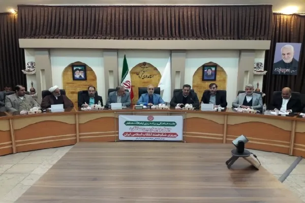 خدمت‌رسانی به مردم در صدر برنامه‌های دهه فجر قرار گیرد