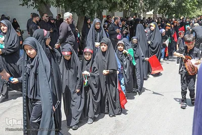 دسته عزاداری روز عاشورا در همدان‎