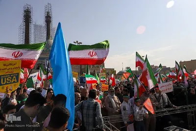 تشییع شهید گمنام با حضور دانش‌آموزان در اهواز