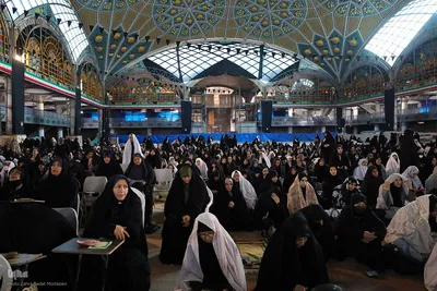 اقامه نماز عید فطر در مصلای اصفهان
