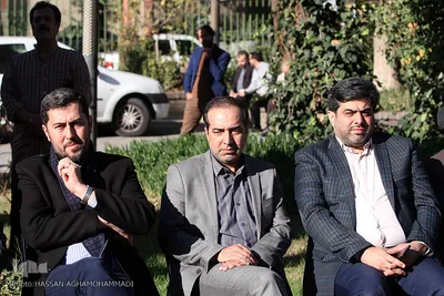 مراسم تشییع پیکر مرحوم ابوالفضل زرویی نصرآباد، شاعر و طنزپرداز